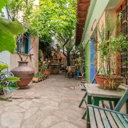 Nano's House * Καλά Νερά